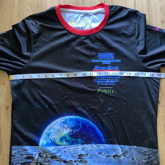 ProjectApollo, NASA,SpaceCoastMarathon CocoaFL,woman’sLarge,soft,great graphics! - Picture 9 of 12